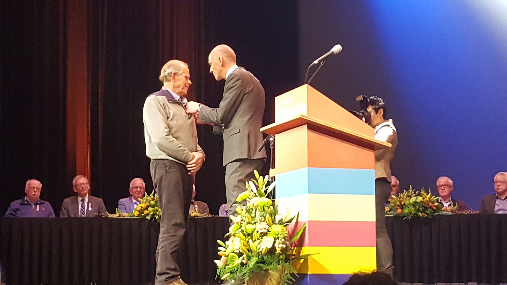 Bert Verbakel nimitettiin ritariksi